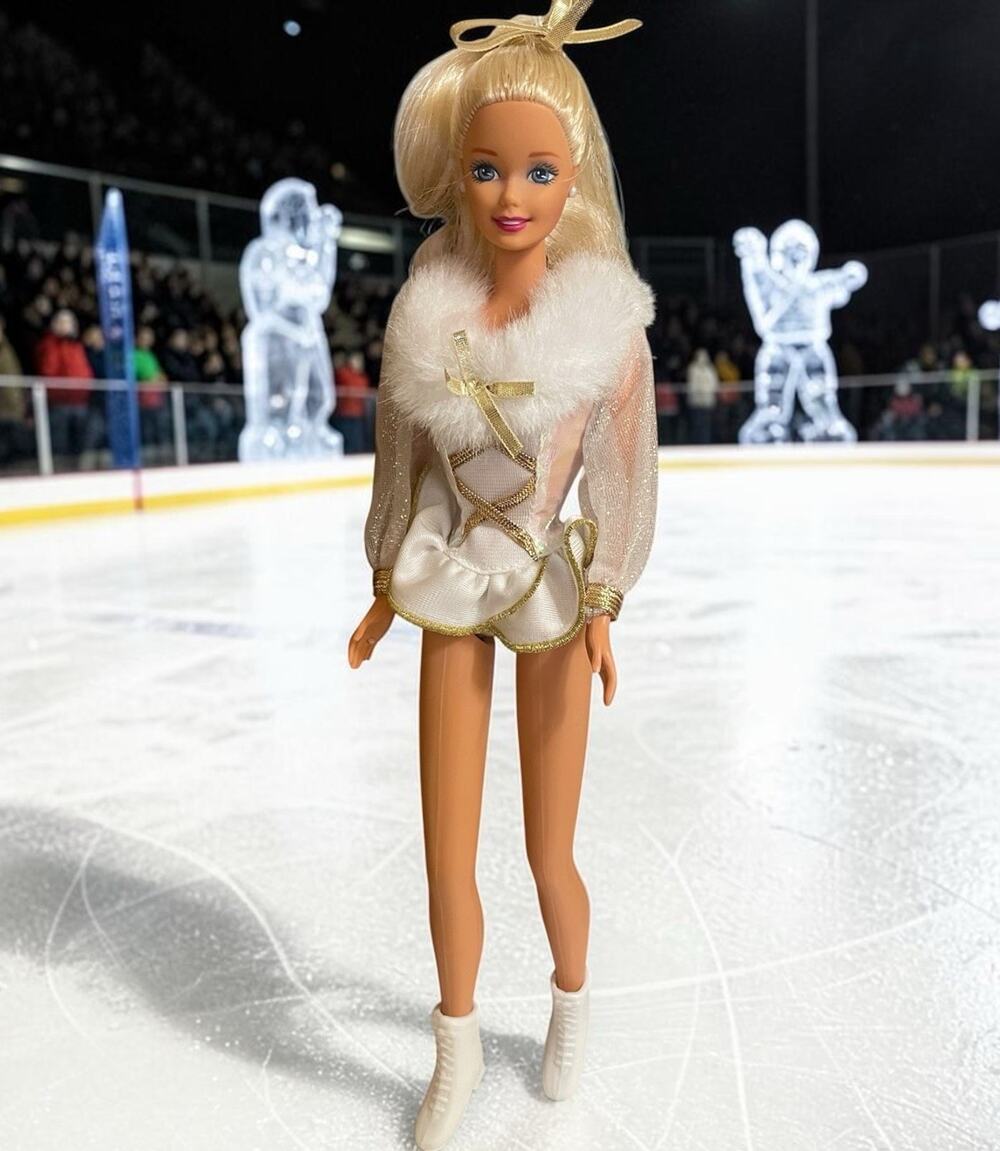 Vintage 1996 Skating Dream Barbie #17244 Walmart Special White & Gold Costume